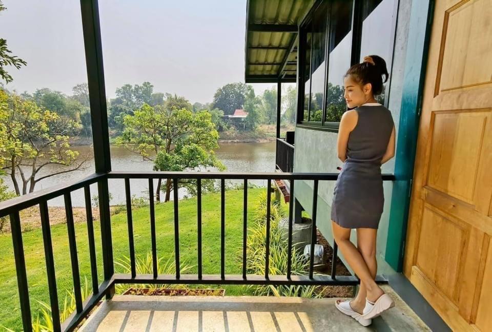 Homestay Morocco Blue Cafe By Chilong River Farm Kosum Phisai